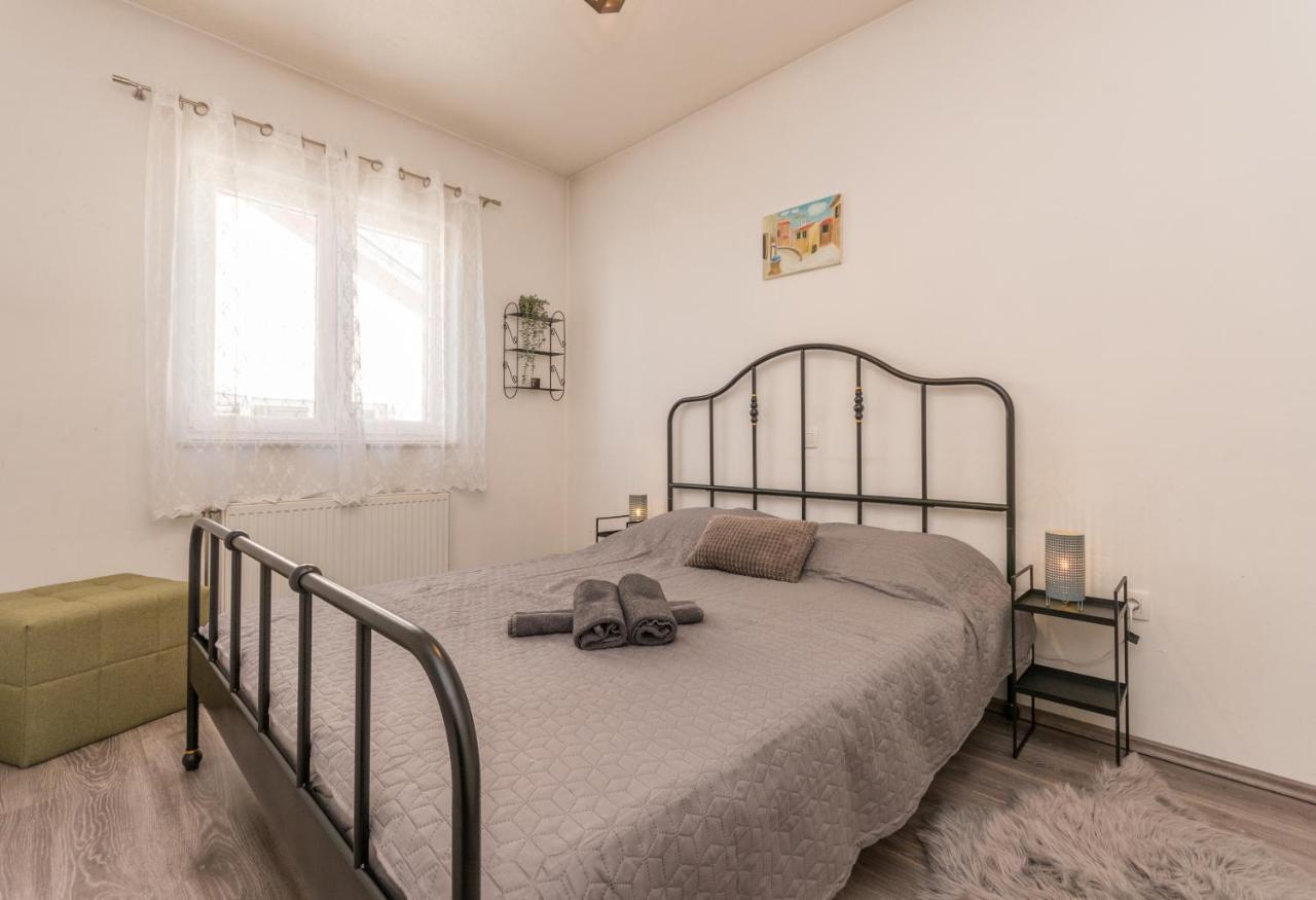 Villa Lucija Biograd Na Moru Eksteriør bilde